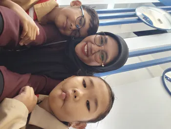 Siswa Ahe Neno Edu - M. Alfarizi Arthaffurahmannl & Calysta Almahyra Maheswari 2